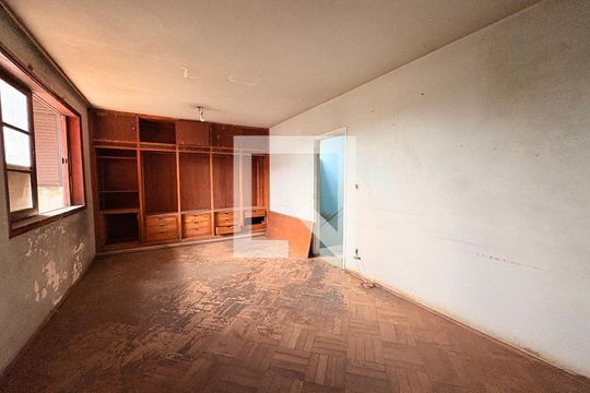Casa à venda com 3 quartos, 1037m² em Vila Isabel Eber, Jundiaí
