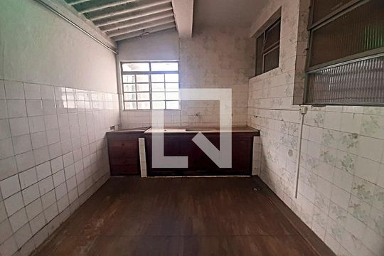 Área de serviço de casa para alugar com 3 quartos, 120m² em Centro, Betim