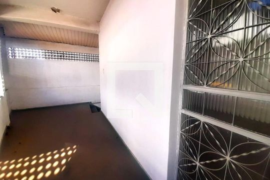 Área de serviço de casa para alugar com 3 quartos, 120m² em Centro, Betim