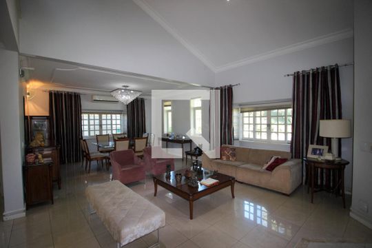 Sala de casa de condomínio para alugar com 4 quartos, 508m² em Jardim Ibiti do Paco, Sorocaba