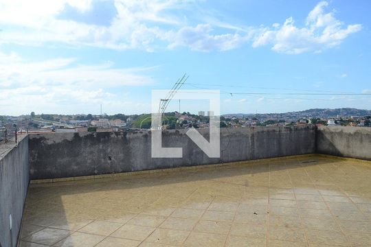 Terraço de casa à venda com 2 quartos, 250m² em Goiânia, Belo Horizonte
