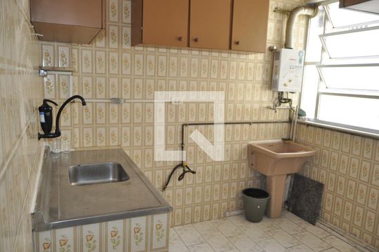 Apartamento à venda com 2 quartos, 50m² em Tomás Coelho, Rio de Janeiro