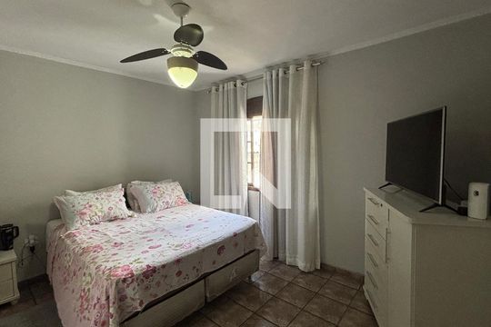 Suite de casa à venda com 3 quartos, 171m² em Vila Homero Thon, Santo André