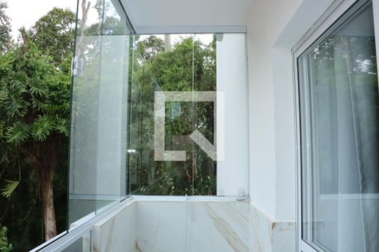 Varanda de apartamento para alugar com 2 quartos, 55m² em Jardim Sabiá, Cotia