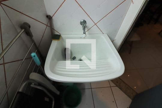 Área de Serviço de apartamento para alugar com 2 quartos, 126m² em Santa Terezinha, São Bernardo do Campo