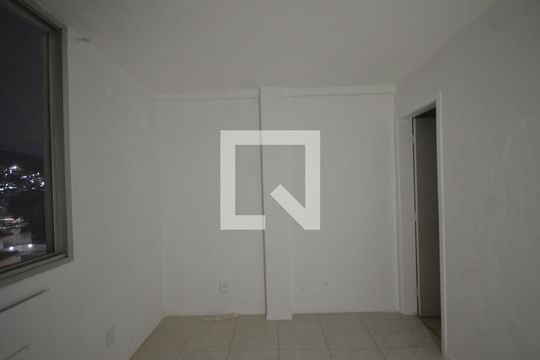 Quarto 1 Suite de apartamento para alugar com 2 quartos, 64m² em Praça Seca, Rio de Janeiro