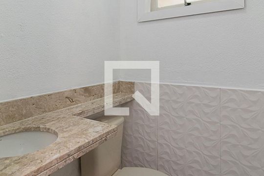 Lavabo de casa à venda com 3 quartos, 185m² em Guarujá, Porto Alegre