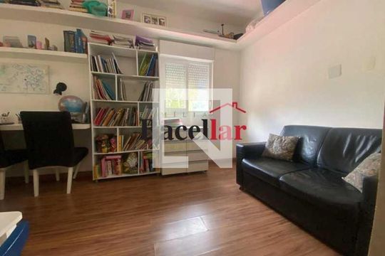 Casa à venda com 4 quartos, 390m² em Grajaú, Rio de Janeiro