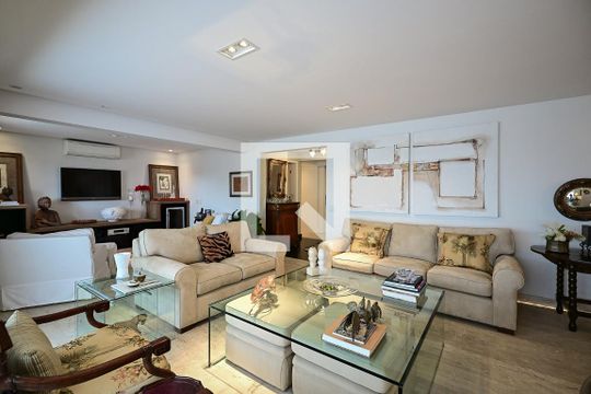 Sala de apartamento para alugar com 3 quartos, 182m² em Real Parque, São Paulo