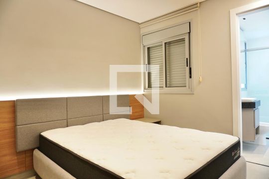 Quarto de apartamento para alugar com 1 quarto, 40m² em Barro Preto, Belo Horizonte