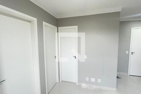 Apartamento à venda com 2 quartos, 31m² em Vila dos Andradas, São Paulo