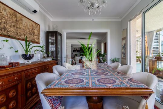 Apartamento à venda com 3 quartos, 260m² em Jardim Fonte do Morumbi, São Paulo