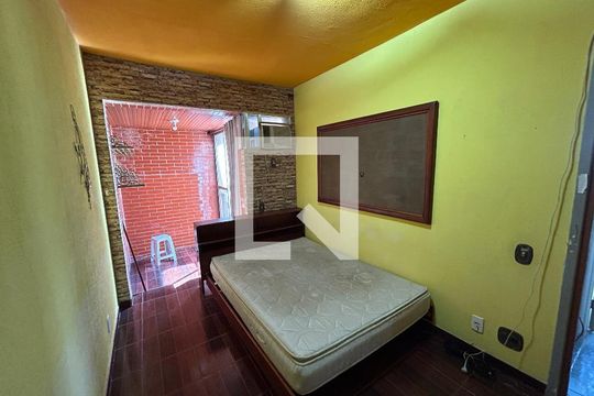 Quarto 1 de apartamento para alugar com 2 quartos, 65m² em Praça Seca, Rio de Janeiro