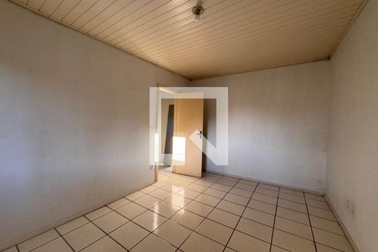 Casa à venda com 2 quartos, 80m² em Scharlau, São Leopoldo