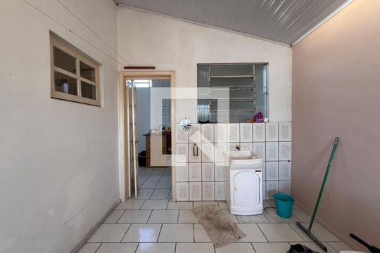 Casa à venda com 2 quartos, 80m² em Scharlau, São Leopoldo