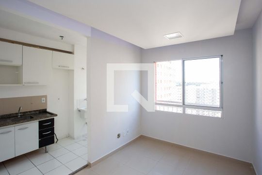 Sala de apartamento à venda com 2 quartos, 44m² em Canhema, Diadema