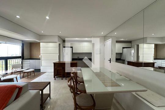 Sala de apartamento à venda com 1 quarto, 64m² em Alphaville Empresarial, Barueri