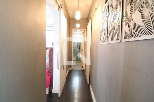 Corredor de apartamento para alugar com 3 quartos, 88m² em Vila Anastácio, São Paulo