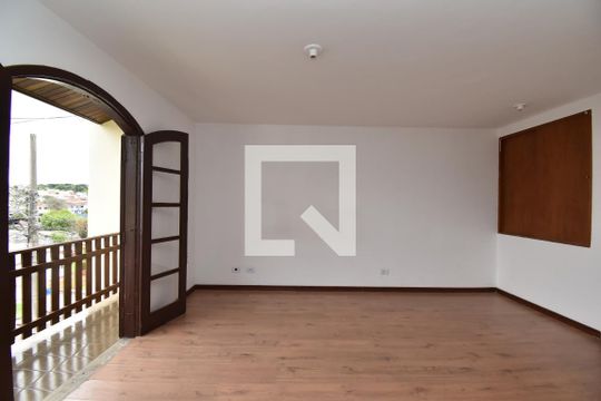 Suíte  de casa para alugar com 3 quartos, 130m² em Boa Vista, Curitiba