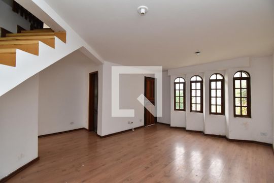 Sala de casa para alugar com 3 quartos, 130m² em Boa Vista, Curitiba