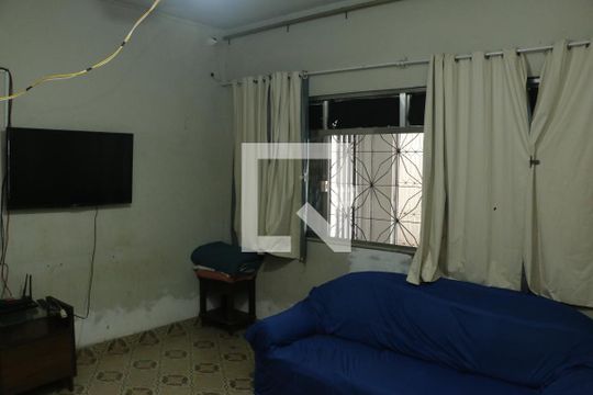 quarto de casa para alugar com 2 quartos, 381m² em Floresta, Nova Iguaçu