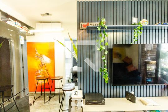 Sala/Cozinha de apartamento para alugar com 1 quarto, 30m² em Indianópolis, São Paulo
