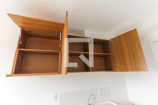 Sala - Cozinha de apartamento para alugar com 2 quartos, 33m² em Fazenda Aricanduva, São Paulo