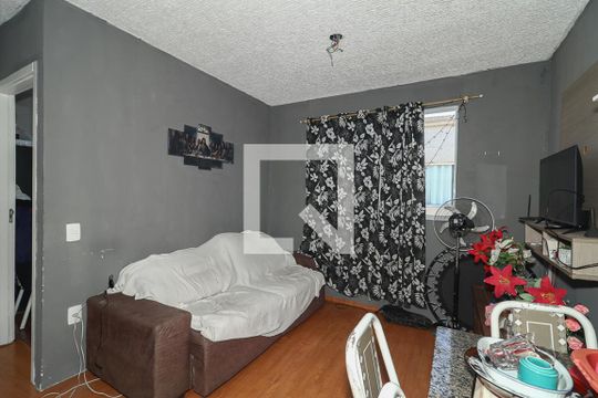 Sala de apartamento à venda com 2 quartos, 42m² em Rubem Berta, Porto Alegre