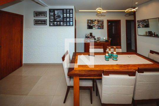Sala de apartamento à venda com 3 quartos, 180m² em Santa Amelia, Belo Horizonte
