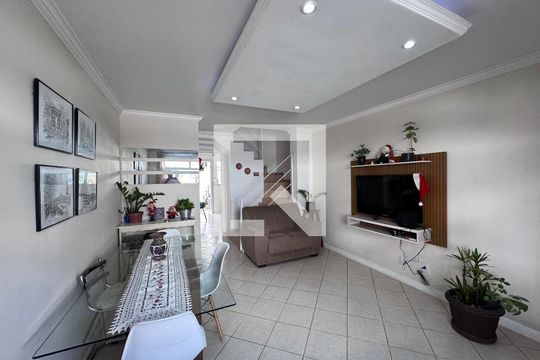 Sala de casa de condomínio à venda com 4 quartos, 116m² em Vargem Pequena, Rio de Janeiro