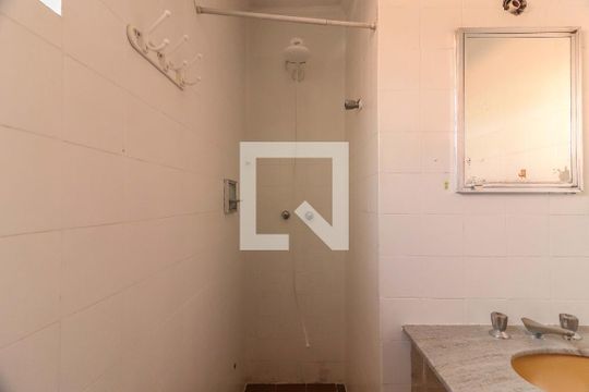 Banheiro Social de casa à venda com 3 quartos, 149m² em Cidade São Francisco, São Paulo