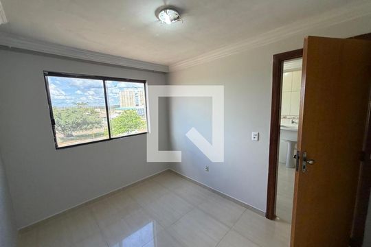 Quarto 2 de apartamento para alugar com 2 quartos, 67m² em Taguatinga, Brasília