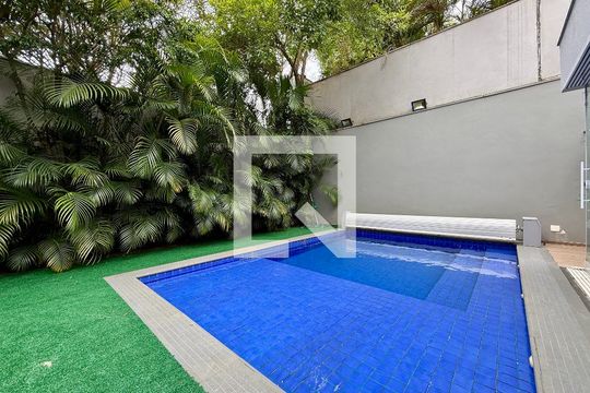 Piscina de casa de condomínio à venda com 3 quartos, 600m² em Granja Julieta, São Paulo