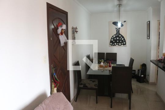 Sala de apartamento para alugar com 2 quartos, 61m² em Nova Gerti, São Caetano do Sul