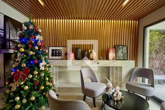 Hall de entrada de apartamento para alugar com 1 quarto, 72m² em Vila Madalena, São Paulo