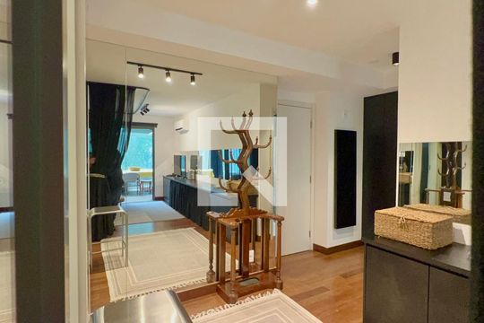 Hall de apartamento para alugar com 1 quarto, 72m² em Vila Madalena, São Paulo