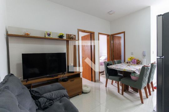 Sala de apartamento à venda com 2 quartos, 35m² em Itaquera, São Paulo
