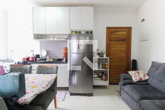 Cozinha de apartamento à venda com 2 quartos, 35m² em Itaquera, São Paulo