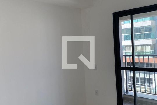 Kitnet/Studio para alugar com 1 quarto, 24m² em Vila Cordeiro, São Paulo