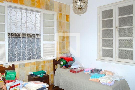Quarto 1 de casa à venda com 4 quartos, 300m² em Renascença, Belo Horizonte