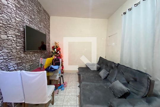 Sala de casa à venda com 2 quartos, 200m² em Lins de Vasconcelos, Rio de Janeiro