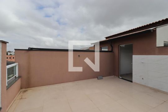 Quintal de apartamento à venda com 2 quartos, 84m² em Vila Linda, Santo André