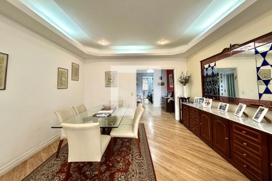Apartamento à venda com 3 quartos, 170m² em Copacabana, Rio de Janeiro