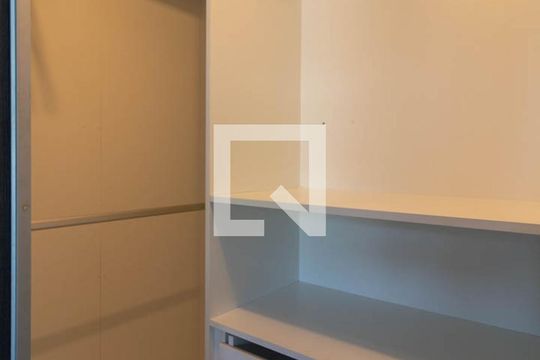 Quarto de apartamento para alugar com 1 quarto, 38m² em Praia de Belas, Porto Alegre