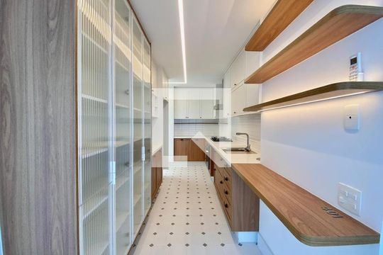 COZINHA de apartamento para alugar com 1 quarto, 60m² em Jardim Botânico, Rio de Janeiro