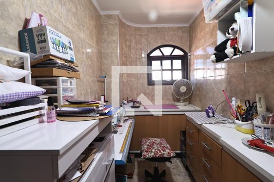 Quarto/ escritório  de casa à venda com 4 quartos, 230m² em Vila Guarani, Santo André
