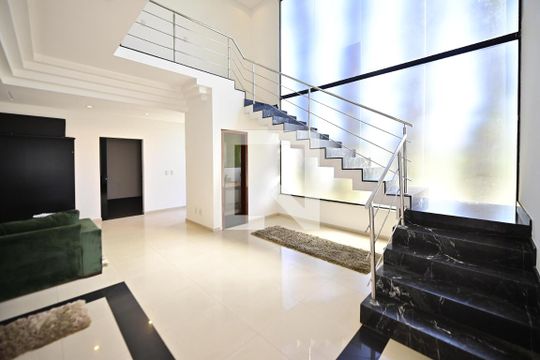 Casa de Condomínio para alugar com 3 quartos, 400m² em Residencial Granville, Goiânia
