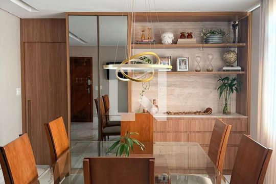 Sala de apartamento à venda com 4 quartos, 210m² em Palmares, Belo Horizonte