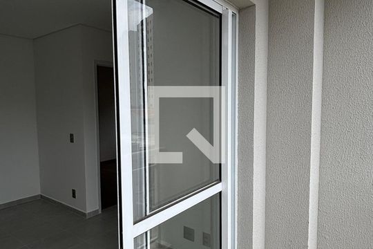 Varanda Sala de apartamento para alugar com 2 quartos, 50m² em Santa Terezinha, Santo André