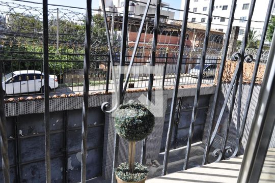 Casa à venda com 6 quartos, 600m² em Cachambi, Rio de Janeiro